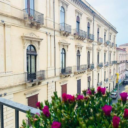 Dimora Lupo_Lifestyle B&B Катания Экстерьер фото