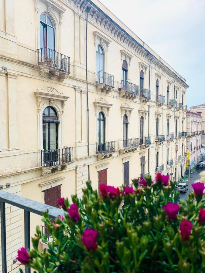 Dimora Lupo_Lifestyle B&B Катания Экстерьер фото
